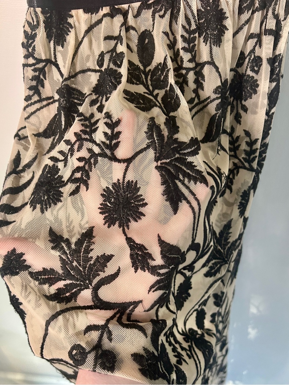 Somedays Lovin Plunge V Empire Black Embroidered Nude Mesh Strappy Maxi Dress L - Picture 10 of 13